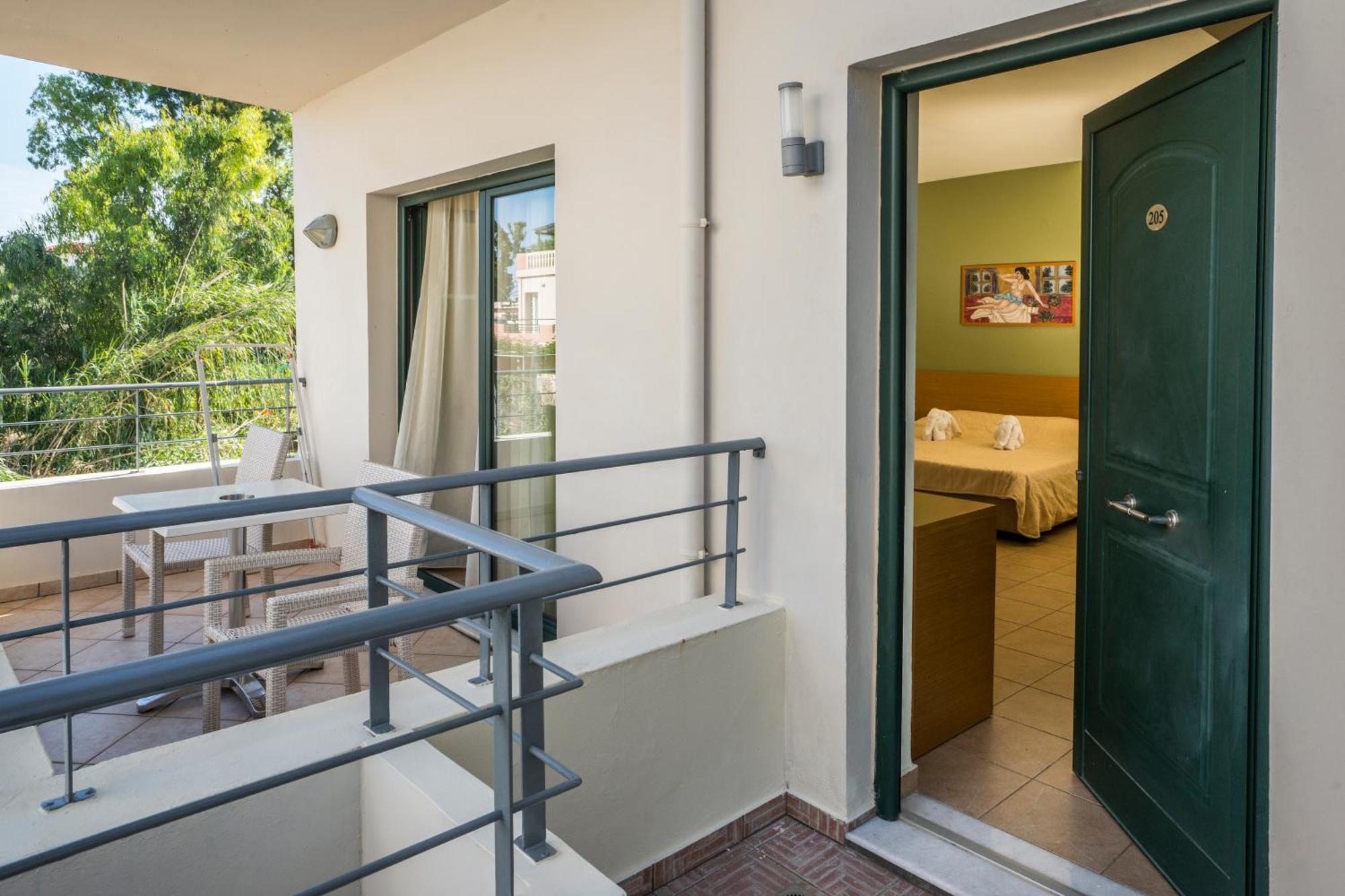 Athina Beach Hotel Kato Daratso Phòng bức ảnh